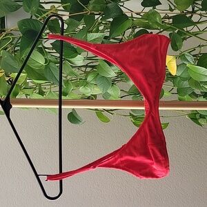 Triangl Maia Top Red Size M